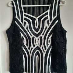 Sophie B ladies blouse top sleeveless size large or UK 14 but see last two photos for exact measurements in excellent condition with no issues RRP 65 euro in Pamela Scotts FREE STANDARD POSTAGE INCLUDED