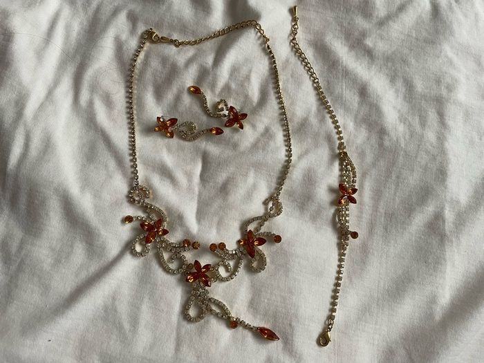 Necklace , bracelet and earrings