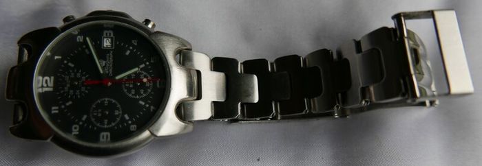 King QUARTZ CHRONOGRAPH Stainless Steel-atm Water Resistant Watch