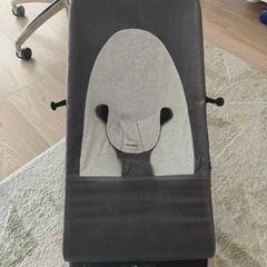 Baby bjorn bouncer