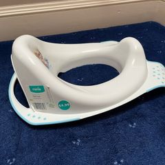 Free child's items, as a lot