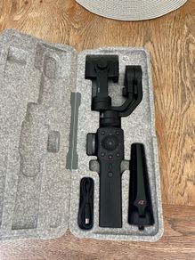 Zhiyun Smooth 4
