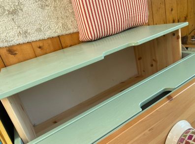 Storage bench
