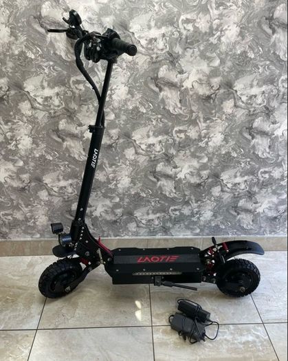 Laotie Es18 E scooter