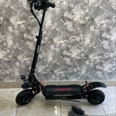 Laotie Es18 E scooter