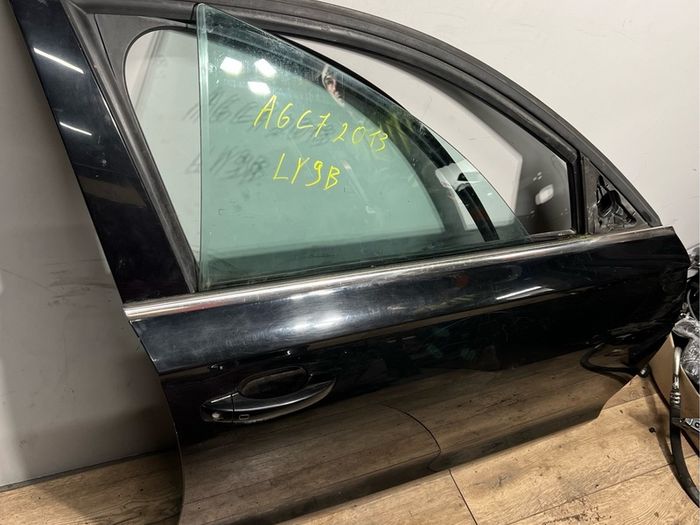 Driver side door Audi a6 c7 2013 LY9B
