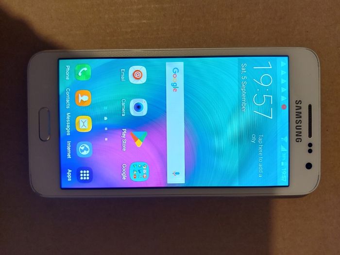 Samsung Galaxy A3 Mobile Phone, Model SM-A300FU, 16GB, Vodafone network, in excellent condition