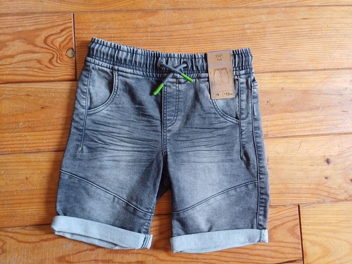 BNWT Age 9-10 Stretchy Denim Shorts