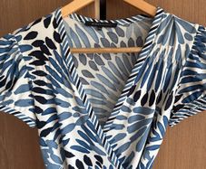 BCBG Max Azria blue/ white wrap dress size 6