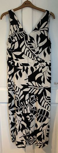 Linen mix jumpsuit Size 14