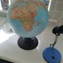 desk lamp and globe lamp Image 3