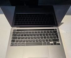 MacBook Pro M2 (13-inch, 2022)