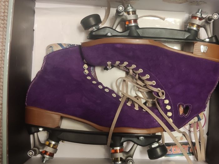 Moxi Lolly roller skates