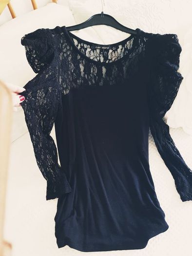 River Island Black Lace Top - Size 6