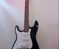 Left handed martini electric guitar with amp