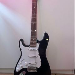Left handed martini electric guitar with amp
