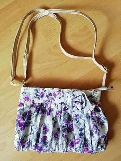 Purple lilac flowery handbag
