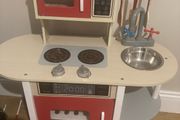 Toy kitchen