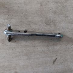 tight spot screwdriver