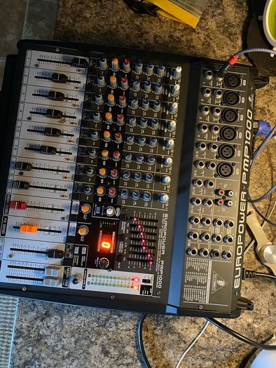 Pmp1000 powered mixer 500w
