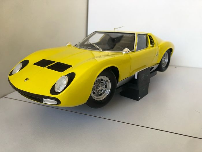 model cars Autoart, minichamps, Otto, Norev etc