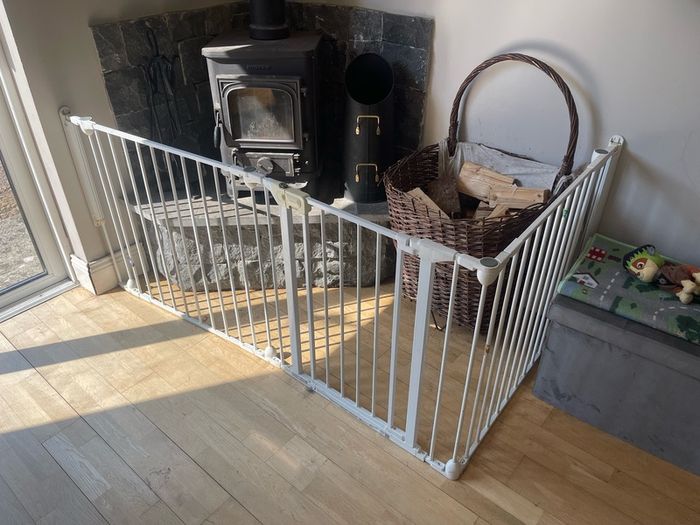 children guard railings