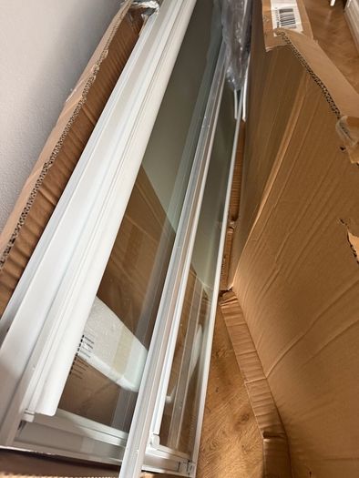 Bi-fold Shower Door