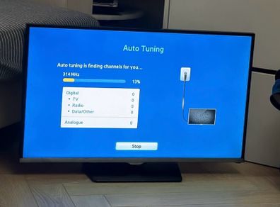 television or monitor 32 inches