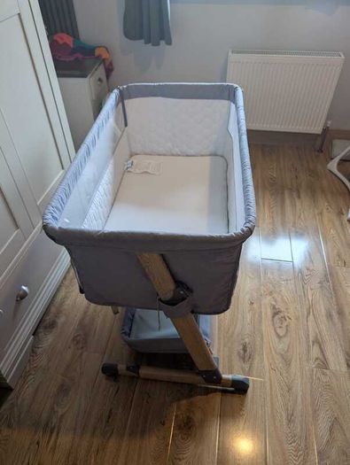 Chicco Next 2 Me Crib (Brand new condition)