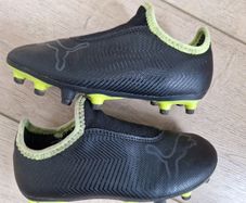 Football Puma boots