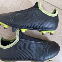 Football Puma boots