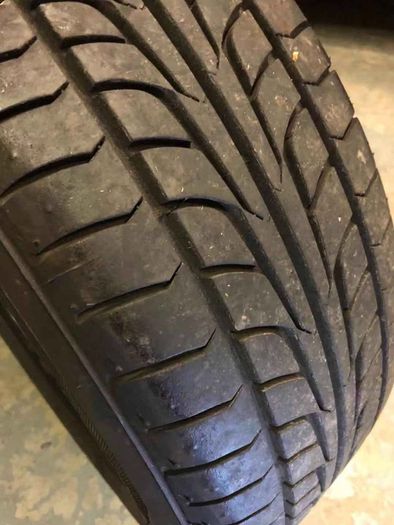245/45/19 Good year185/60/15 Bridgestone