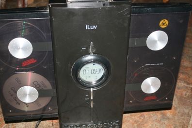 iLuv 4 disk CD player (in working order)