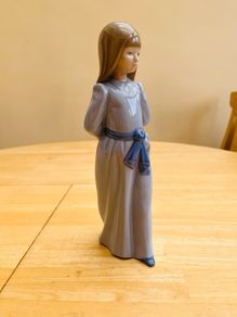 Large Nao By Lladro Figurine
