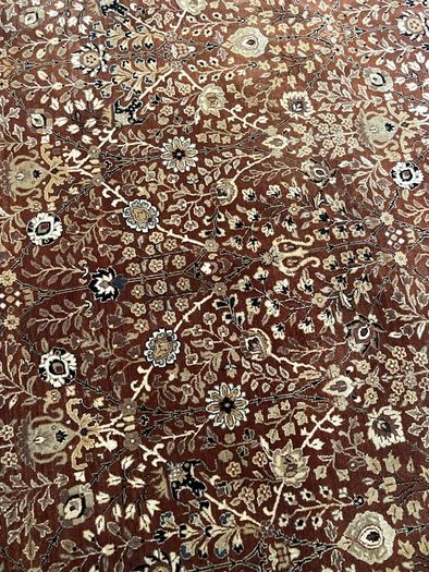 This is a really nice hand knotted carpet.