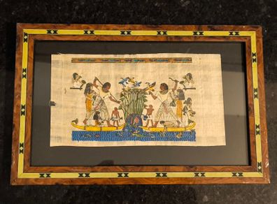 Stunning vintage-style Egyptian papyrus feature