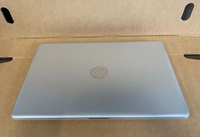 HP 15G DR0006TX 15.6" Gaming Business Laptop i5 16GB RAM 512GB SSD 2GB NVidia Geforce MX110 Win 11