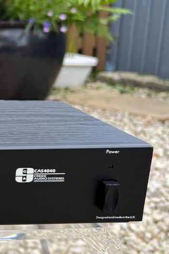 Museum condition gorgeous Creek CAS4040 integrated amplifier. Original first generation model designed by Mike Creek in the early 1980s. Design classic in outrageously original condition.