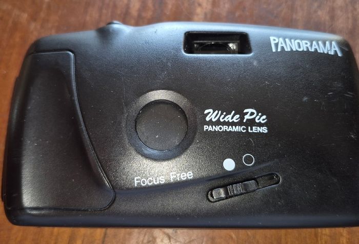 Vintage Panorama Wide Pic 35mm Film Camera - Focus Free Point & Shoot