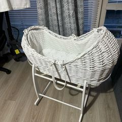 Baby moses basket