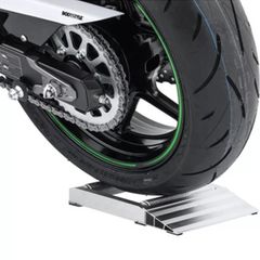 Motorcycle  wheel cleaning tool