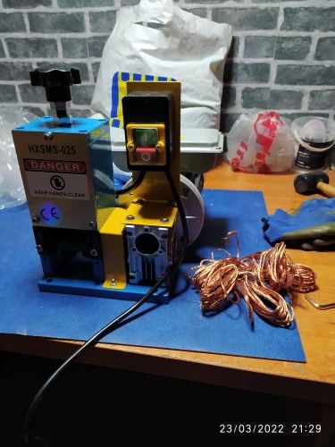 BRAND NEW Light Blue Blade Electric Wire Stripping Machine Portable 1.5mm-25mm 180W Cable Stripper for Copper Line Processing Removing Plastic Rubber