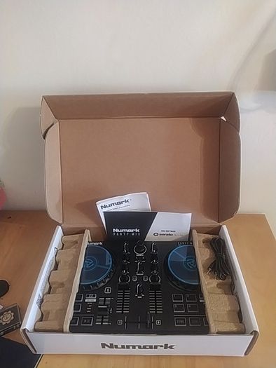 Numark Party Mix