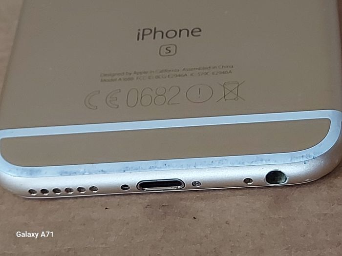 Apple IPHONE 6s, White, 64GB, Battery Health 81%, in excellent cosmetic condition