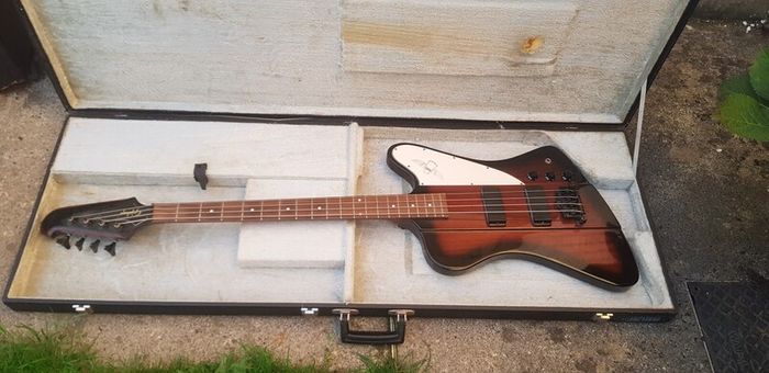 Epiphone Thunderbird bass + hardcase