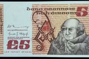 Ireland | 1981 | 5 Pounds | P.71c | Prefix - LEF | GEM UNC
