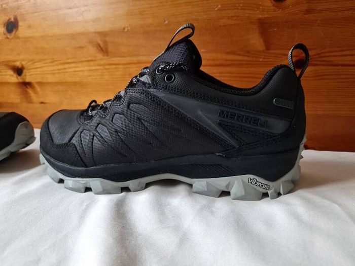 merrell thermo freeze waterproof walking/hiking shoes Size 6.5 eu 40 black In excellent condition