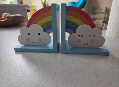 Sass and Belle Book Ends