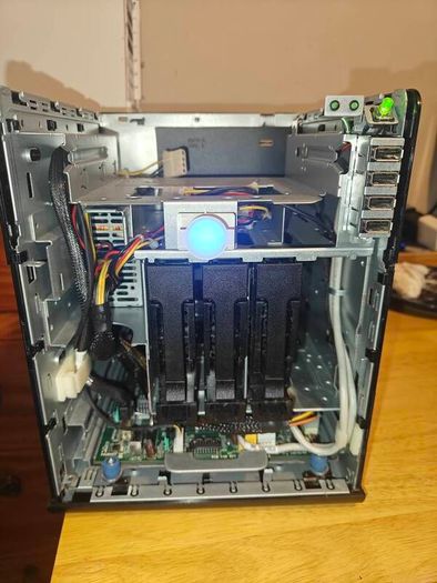 HP ProLiant MicroServer N36L