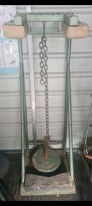 Calf Raise Machine